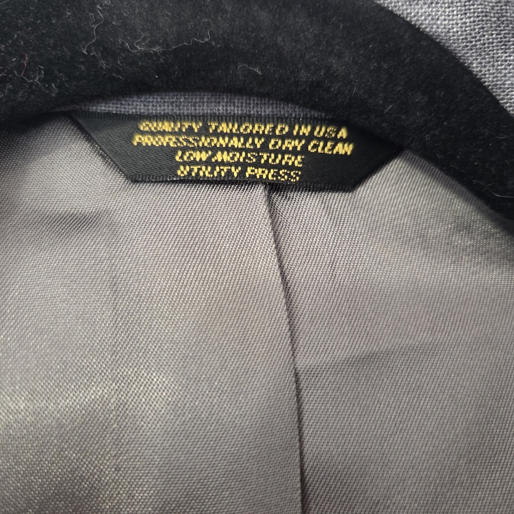 Palm Beach Men’s 42S Gray Blazer – 2 Button Classic Fit – Single Vent – Made in - Picture 8 of 12